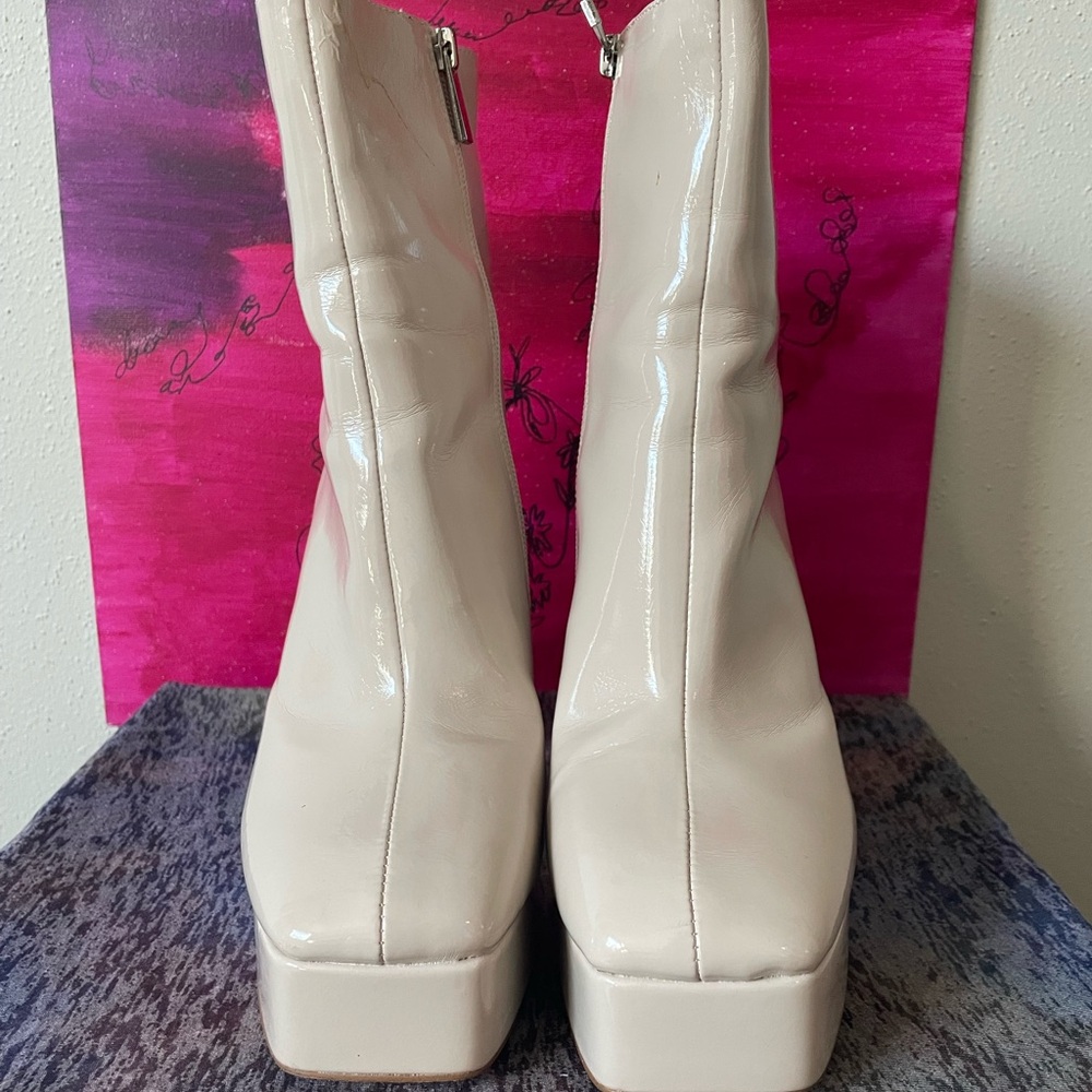 Steve Madden - Luisina – Bone Patent Booties (US 9.5)